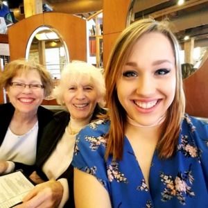 Meet your Posher, Alyssa